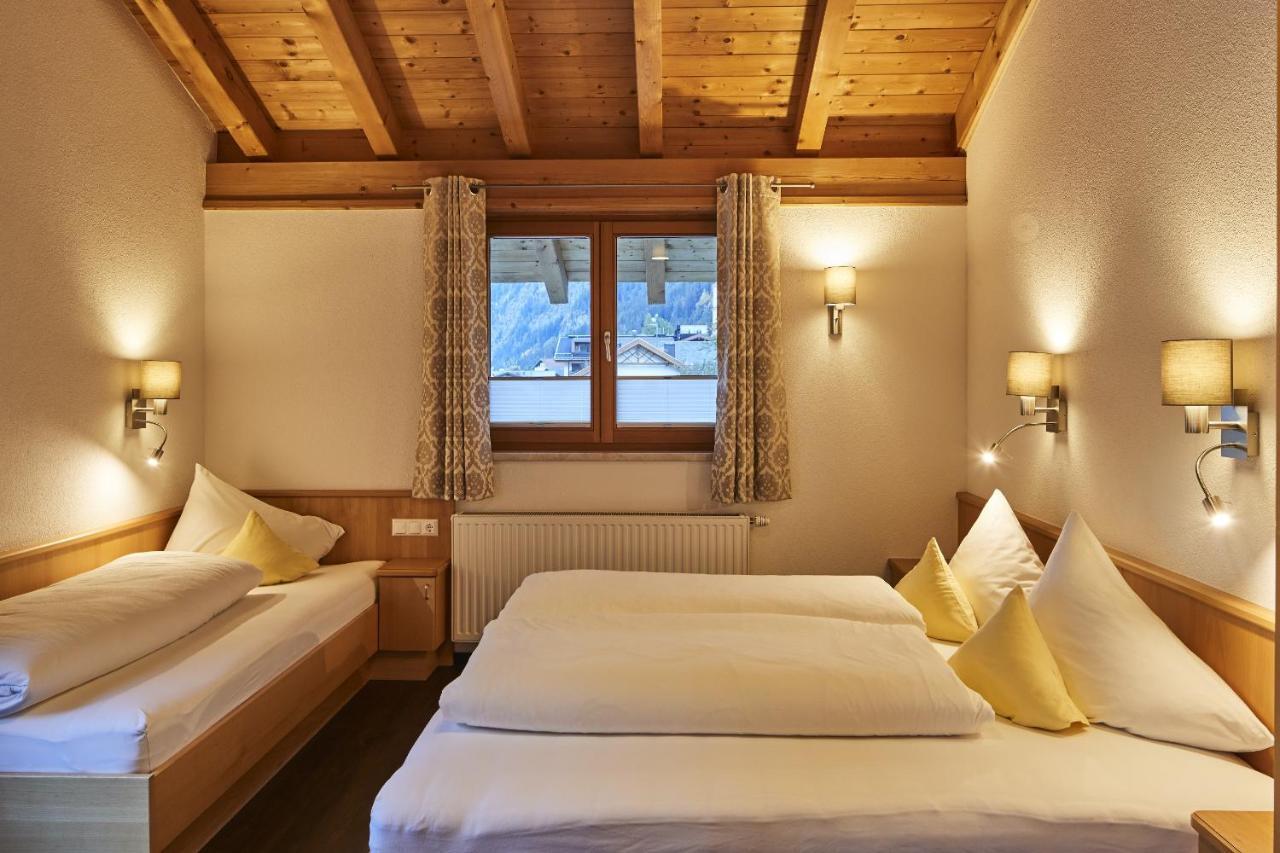 Tirolerhof - Appartementhaus Каунертал Екстериор снимка